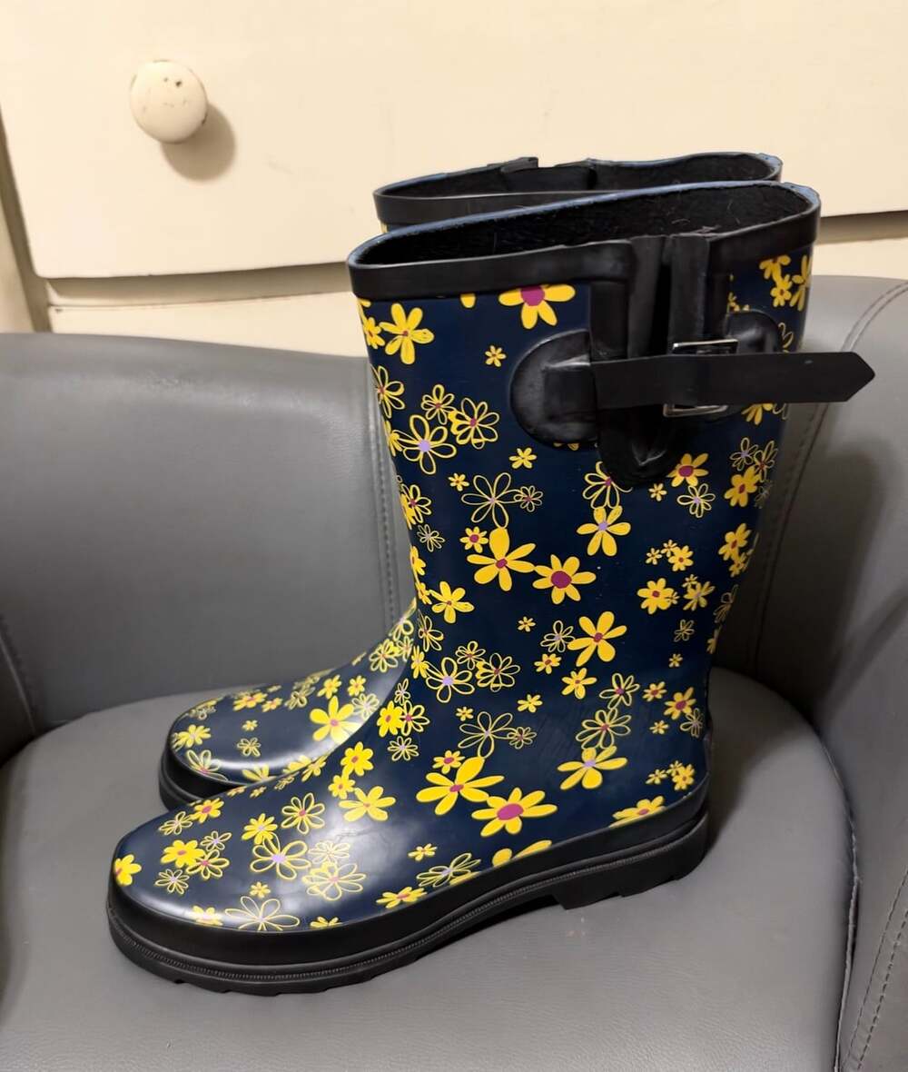 Sporto Rain Boots Size 10 M Navy Floral Waterproof Rubber